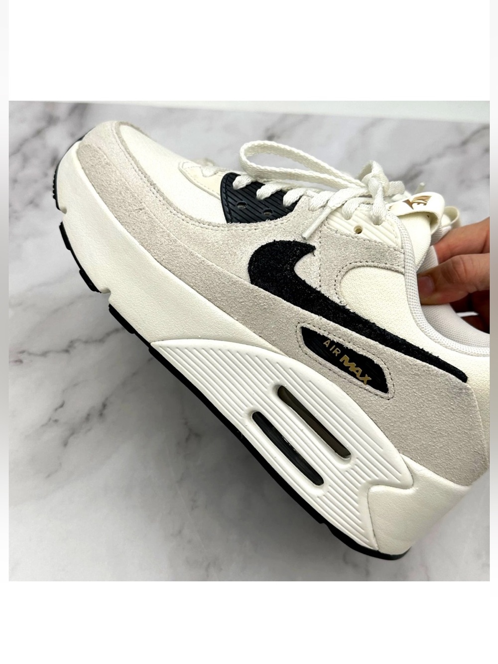 Nike Air Max 90 LV8 Shoes Womens Size 8 White Black Suede Platform HQ3497-100 - Picture 11 of 13